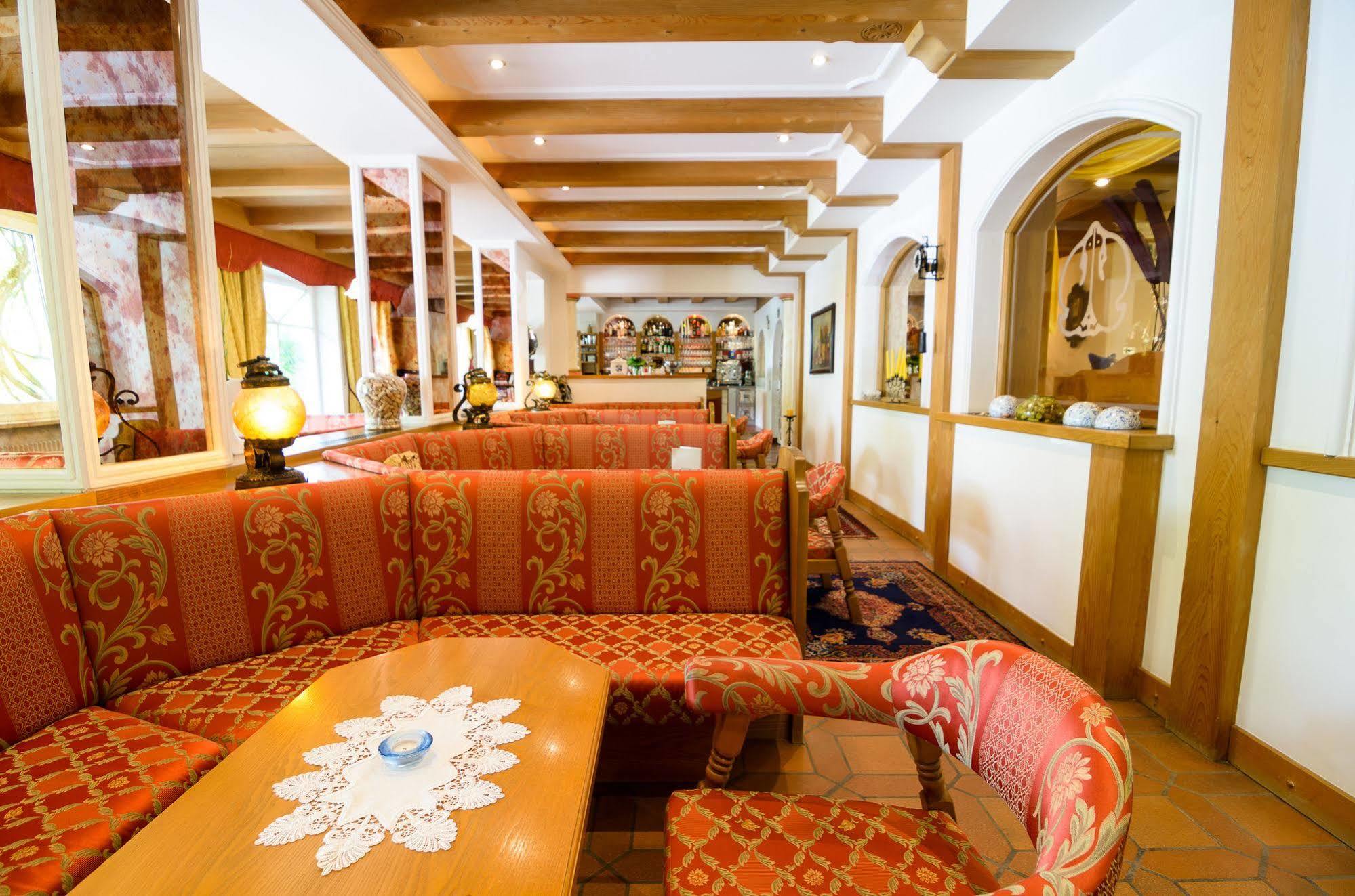 Hotel Gschwangut لانا المظهر الخارجي الصورة